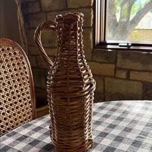 Woven Brown Bottle Holder